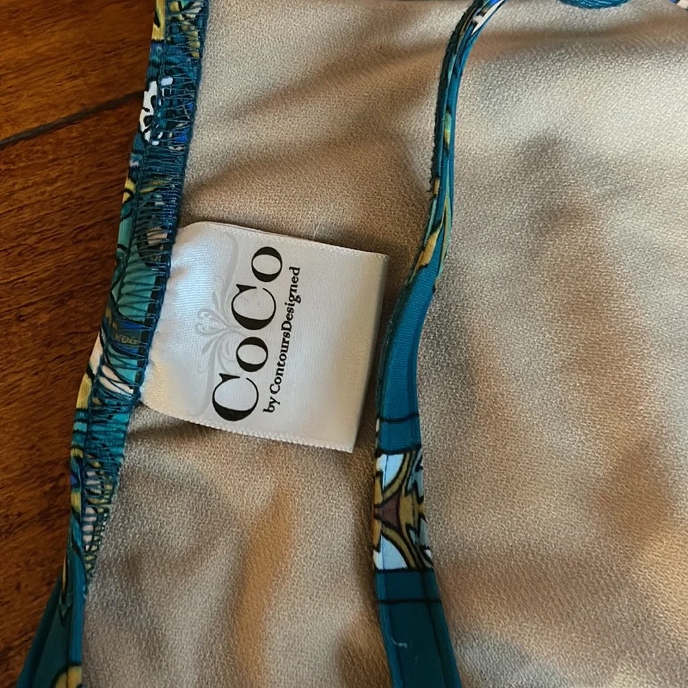 Two piece dance outfit by Countours designed. (Lea Marie) Size CL. Like new - Picture 8 of 12